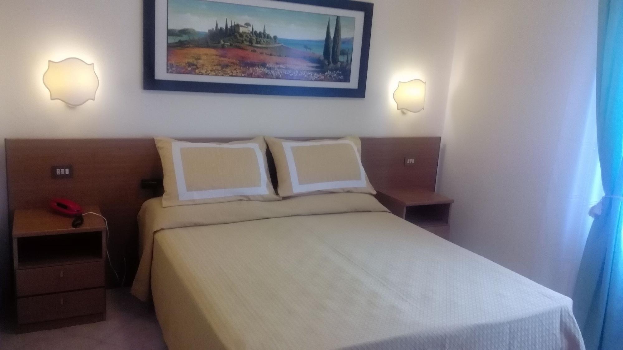 Hotel Astor Victoria فورتي دي مارمي المظهر الخارجي الصورة