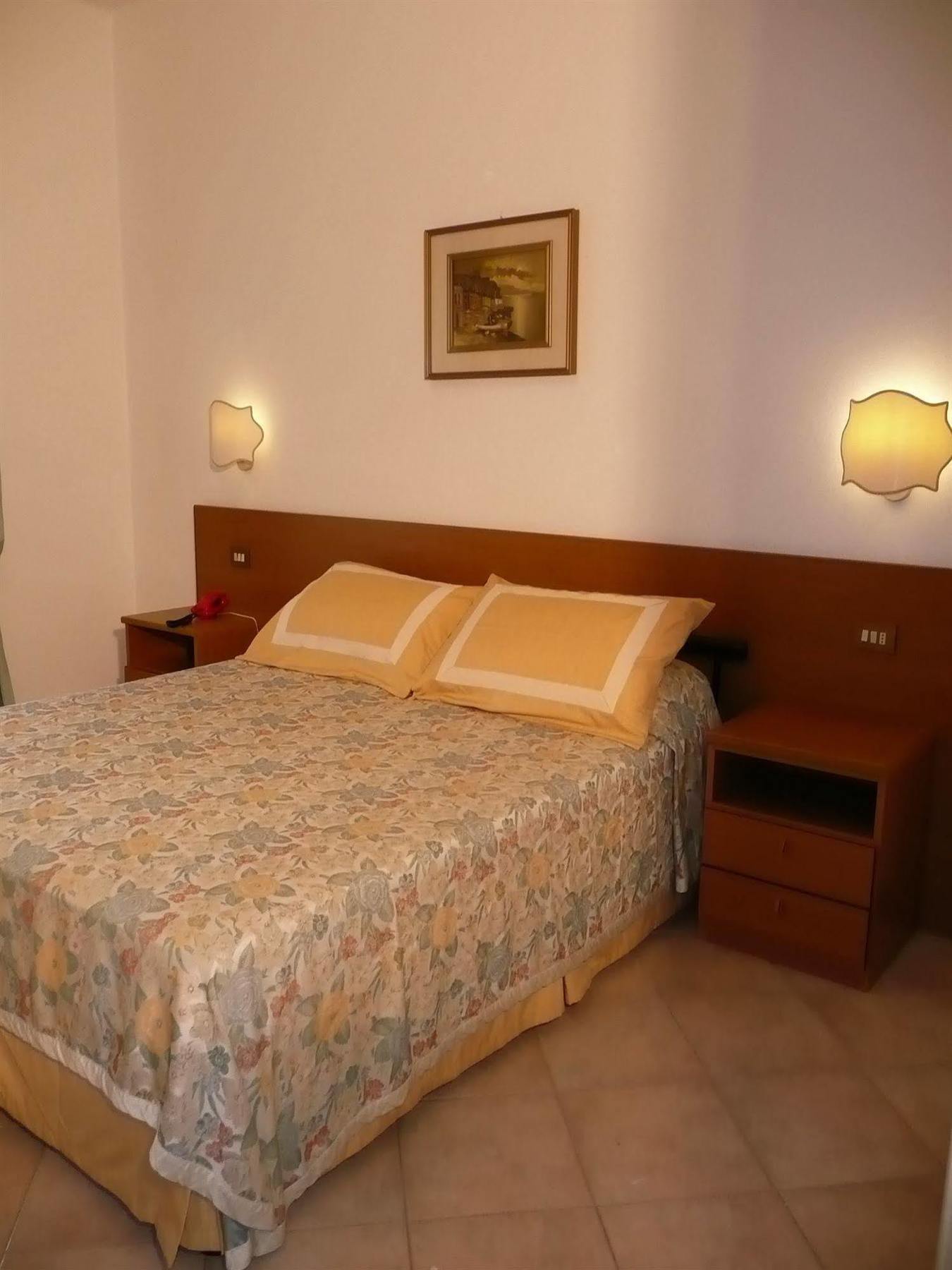 Hotel Astor Victoria فورتي دي مارمي المظهر الخارجي الصورة