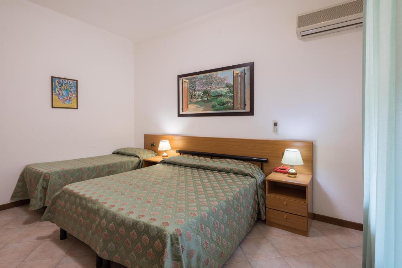 Hotel Astor Victoria فورتي دي مارمي المظهر الخارجي الصورة