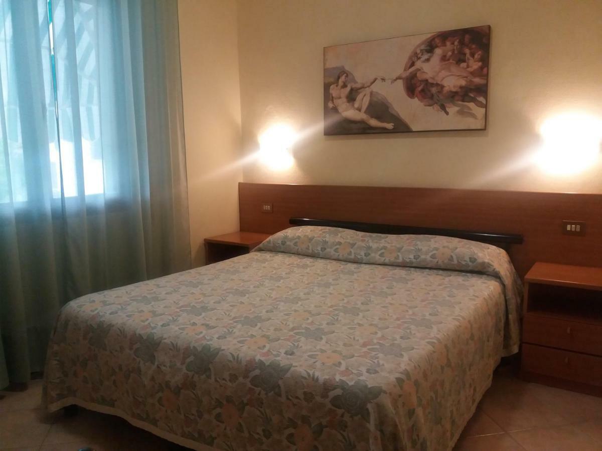 Hotel Astor Victoria فورتي دي مارمي المظهر الخارجي الصورة